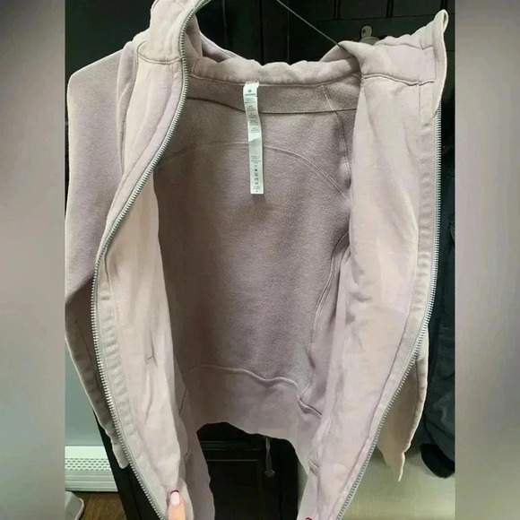 Lululemon on Woman’s Jacket size 4 - Picture 3 of 10